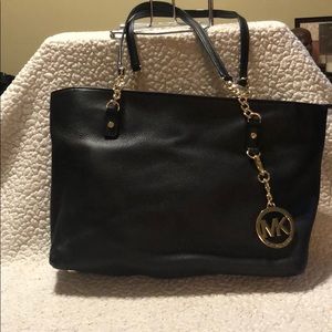 Michael Kors Jet Set East West Black Chain Strap